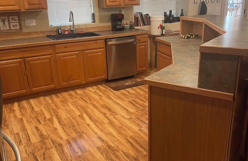 Joseph Cabin | Cozy cabin on a quiet dead end street with a large deck and outdoor kitchen