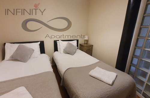 St George's Quarter Apartment | This apartment is a 2 bedroom(s), 1 bathrooms, located in Merseyside, England.