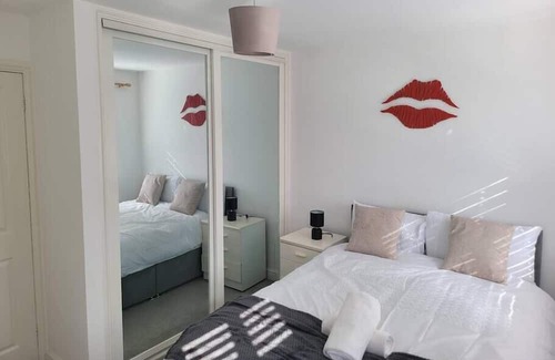 Wellington Apartment | 2 bedroom end of terrace house