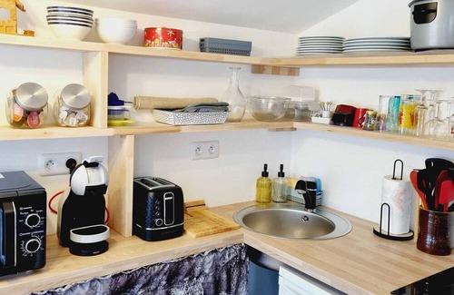 Limetz-Villez Apartment | Studio Limetz-Villez, studio flat, 2 persons