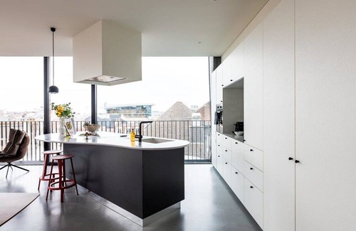 Stalingrad Apartment | Corner Apartment Summ