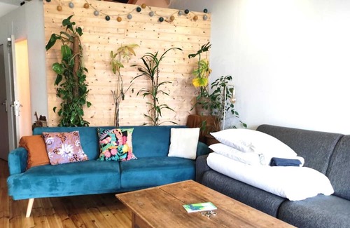 Cenon Apartment | Bright 67 m2 apartment with garage