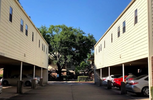 Astrodome Apartment | Lovely Texas Med Center apartment for 4 people to sleep