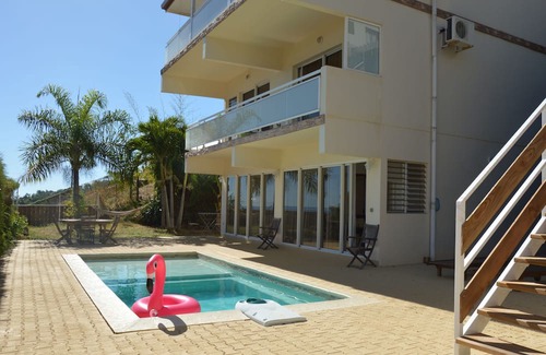 Papeete House | Maison D'architecte, Piscine Privée et Jardin, à 10 mn de L'aéroport