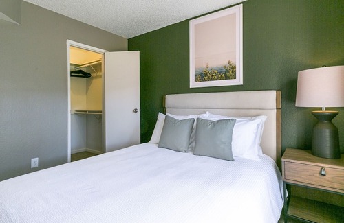 Tucson Apartment | Modern Apartment in Prime Location (ID9460X95)
