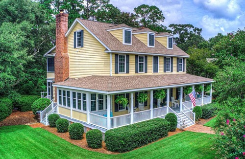 Murrells Inlet House | Two-Bedroom Cottage Located within the Historic Wachesaw Plantation