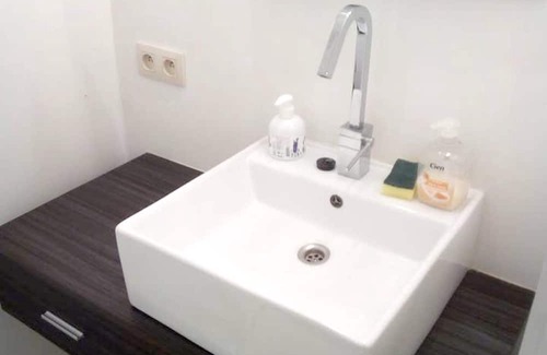 Waterloo Apartment | Homerez - Nice apartement for 4 ppl. with jacuzzi at Waterloo