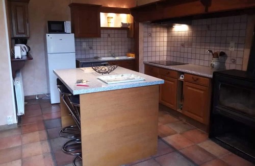 Nadillac House | Homerez - House for 6 ppl. with swimming-pool, garden and terrace at Nadillac