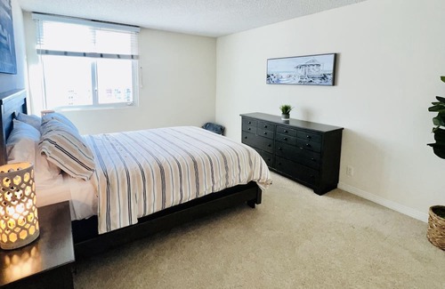 Marina del Rey Apartment | Beautiful apartment with amazing ocean views. Walking distance to Venice Beach!