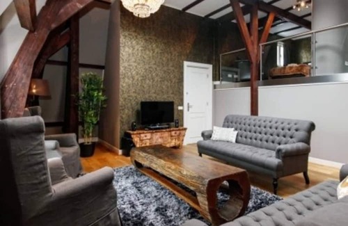 Museum Quarter Apartment | 200m2 OF SPLENDOUR &JOY-3BR LEIDSEPLEIN PENTHOUSE