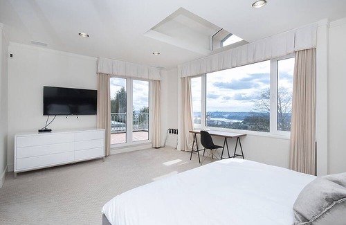 West Vancouver House | Spectacular, Water View House!
