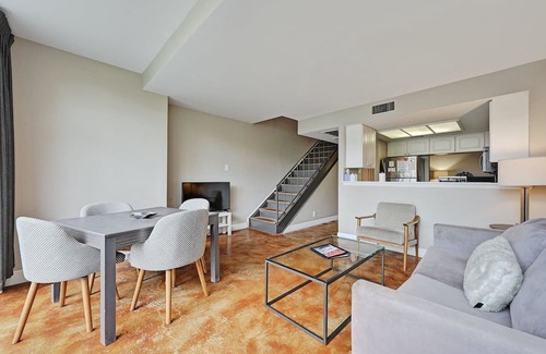 Downtown Austin Apartment | The Littlefields by Lodgewell | City Loft | A8