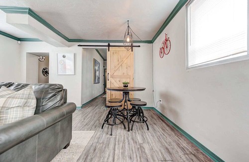 Central Oklahoma City House | Indie Escape-2 in 1- stone’s throw to the Plaza