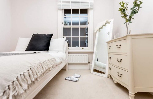 Cambridge City Centre House | The Modern Classic - Contemporary & Elegant 3BDR Home