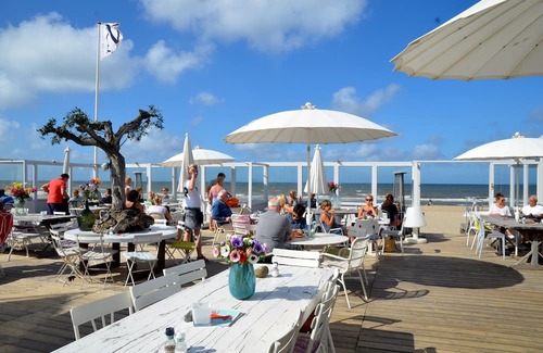 Schoorldam House | Idyllic holiday home in a beautiful location in a small harbor, Wifi