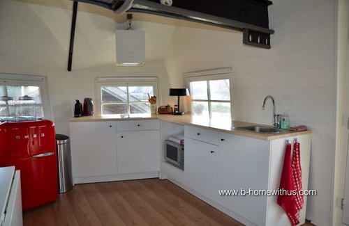 Schoorldam House | Idyllic holiday home in a beautiful location in a small harbor, Wifi