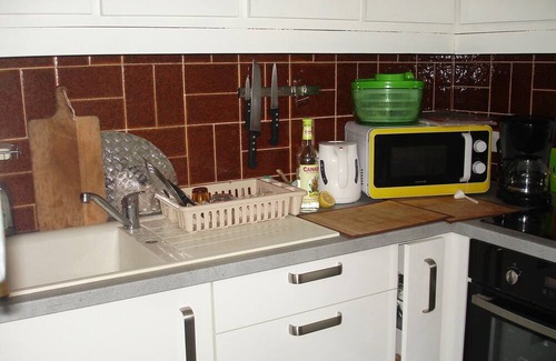 Lege-Cap-Ferret House | House sleeps 6, partial view of the Bassin, shady garden, near the ocean