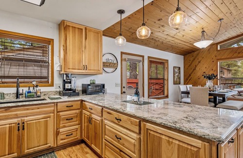 Mountainaire House | Kiowa Cabin Hideaway 6-guest Mins to Dwtn Trails