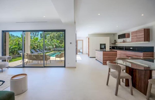 Empuriabrava Apartment | Lux Villa