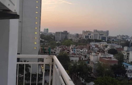 Gomti Nagar Apartment | Hotel Royal King