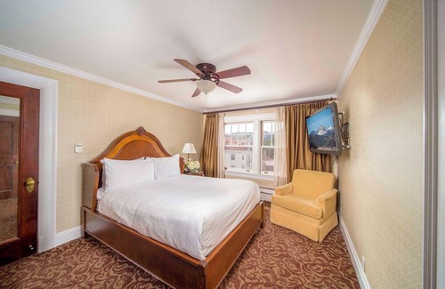 Stanley Hills Hotel | The Stanley Hotel