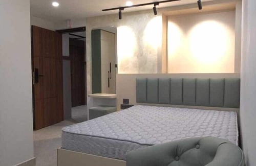 Electronics City Hotel | Hotel Bilton Wilson Garden