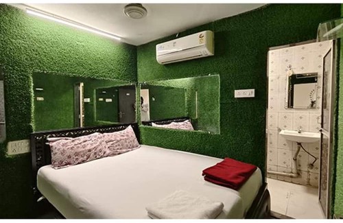 Wellington Pier Hotel | Fabhotel Janta