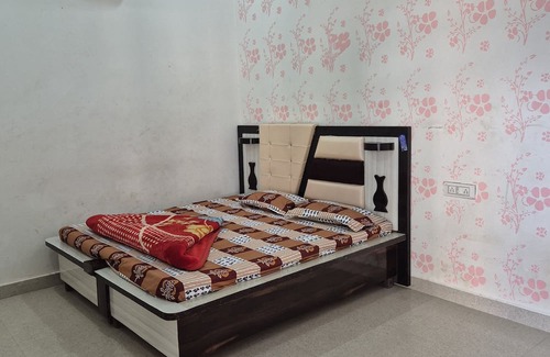 Khatu House | Shyam Niwas Guest House