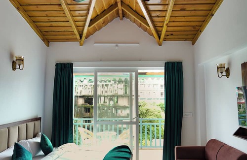 Bhowali Hotel | Kalptaru The Kumaun retreat