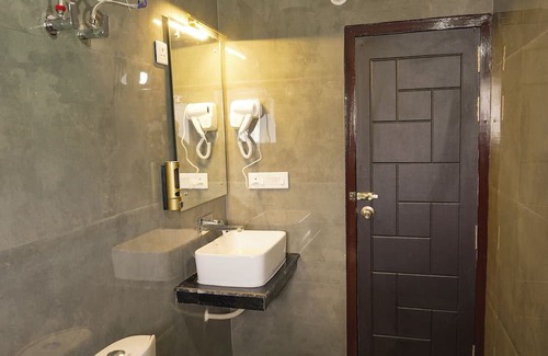 Bhowali Hotel | Kalptaru The Kumaun retreat