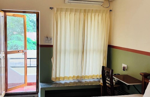 Tiruvannamalai House | Dwaraka Guest House