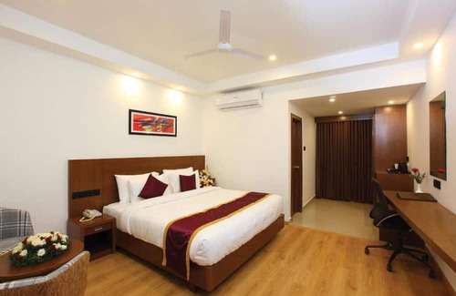 Ettumanoor Hotel | PALAKUNNEL RESIDENCY