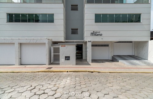 Andorinha Apartment | 2BR Apt With BBQ in Meia Praia Mlo0601