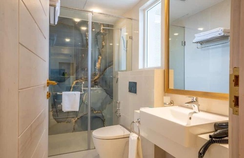Bambalapitiya Hotel | Marine Bay Colombo
