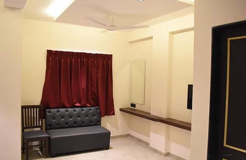 Hadapsar Hotel | Fabhotel Lotus Executive