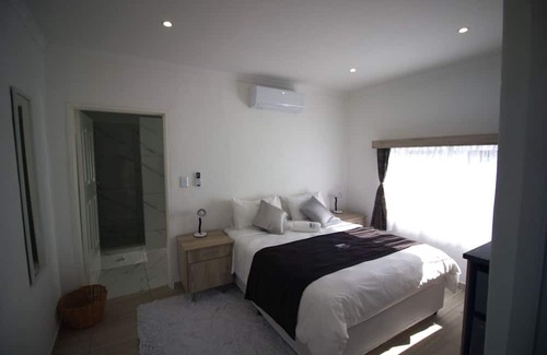 Omaruru Hotel | Little Bush Guesthouse