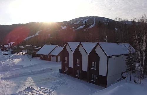 L'Anse-Saint-Jean Ski Chalet | Scandinavian chalet in the alpine village of Mont Édouard-Magnificent new construction