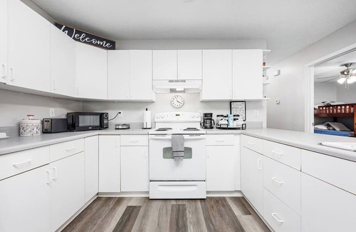 West Pensacola House | Modern 2BR Home w King Suite - Vet-Owned-Pets OK