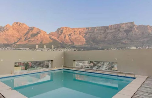 Mowbray Apartment | Chic 1-bedroom apartment in beautiful at Mandela Rhodes Place Cape Town