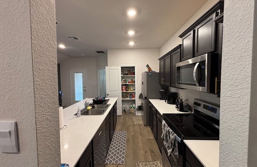 Forney House | Charming 3-bedroom house with WiFi and AC in Forney