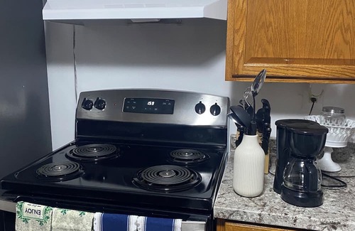 Beaver Hills House | Charming 1-bedroom in a house with utility included New Haven/Yale University