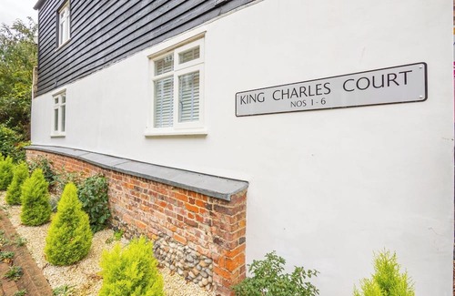 Sudbury Apartment | DB: 2 King Charles Court