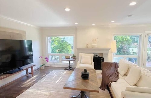 Redwood City House | Secret garden home near Stanford