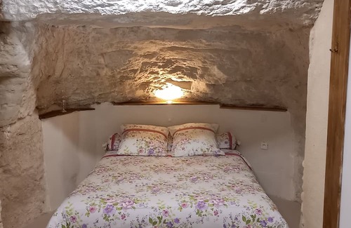 Civray-de-Touraine Bed & Breakfast | Gite Civray de Touraine Troglo de Denise