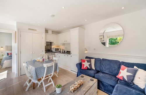Chillington Cottage | 2 bedroom accommodation in Hallsands