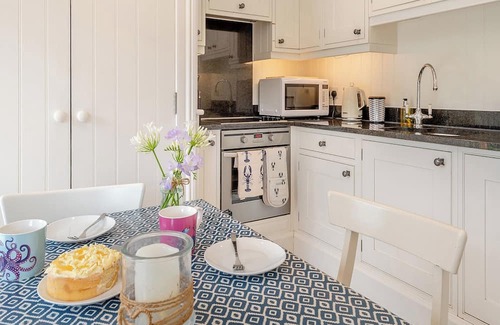 Chillington Cottage | 2 bedroom accommodation in Hallsands