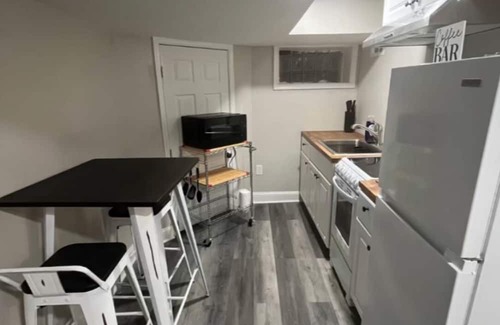 Stonewood-Pentwood-Winston House | Furnished House nHillen Rd, ColdSpring Ln, & Morgan State University Area