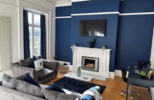 Grimsby Apartment | Grimsby Central Luxury 2 Beds, Sleeps 5 Flat 3