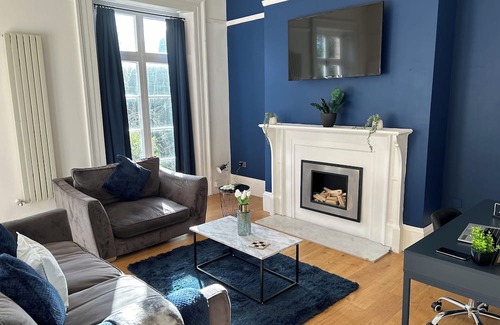 Grimsby Apartment | Grimsby Central Luxury 2 Beds, Sleeps 5 Flat 3