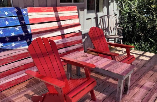 Julian Cabin | Cozy Rustic Cowboy Cabin Pet Friendly only 1 Mile from Village